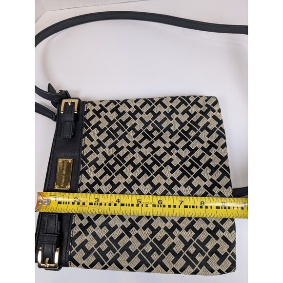 Tommy Hilfiger Black & Beige Crossbody Purse With Geometric Pattern - Picture 4 of 6
